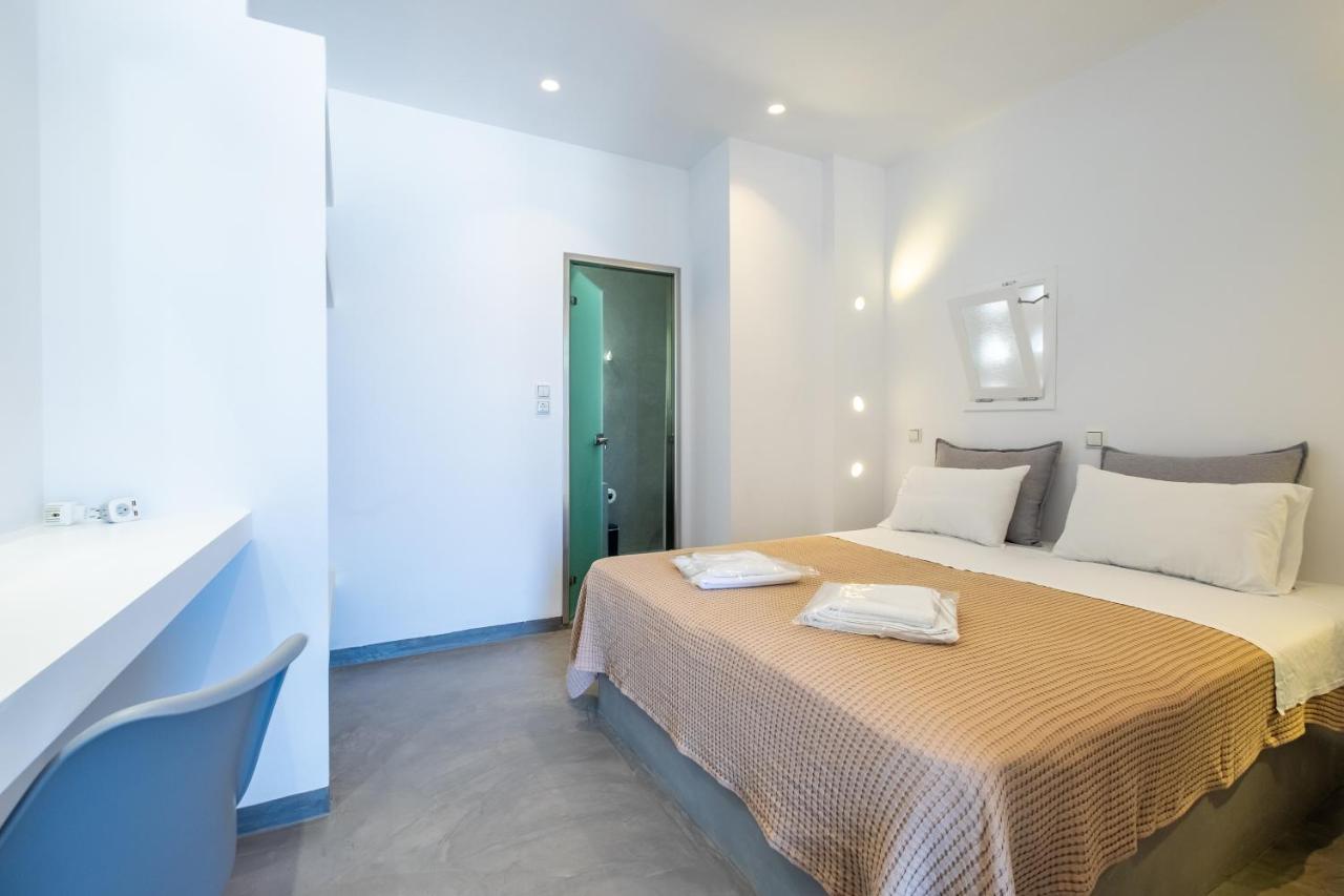 Lorenzo Studios And Suites Paros Naousa  Exterior photo